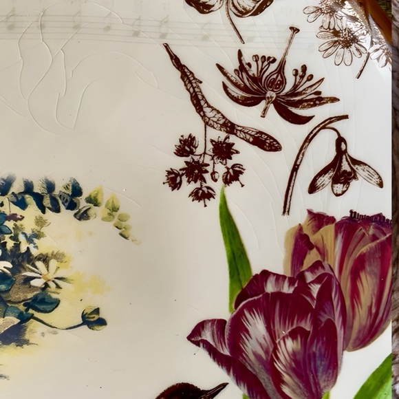 ⭐️HP⭐️Floral and Bird Decorative Ceramic Plate - Picture 6 of 8
